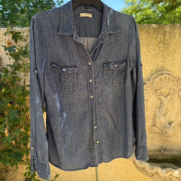 J Crew Women's Chambray Button Up Size 8/10 - Picture 1 of 3